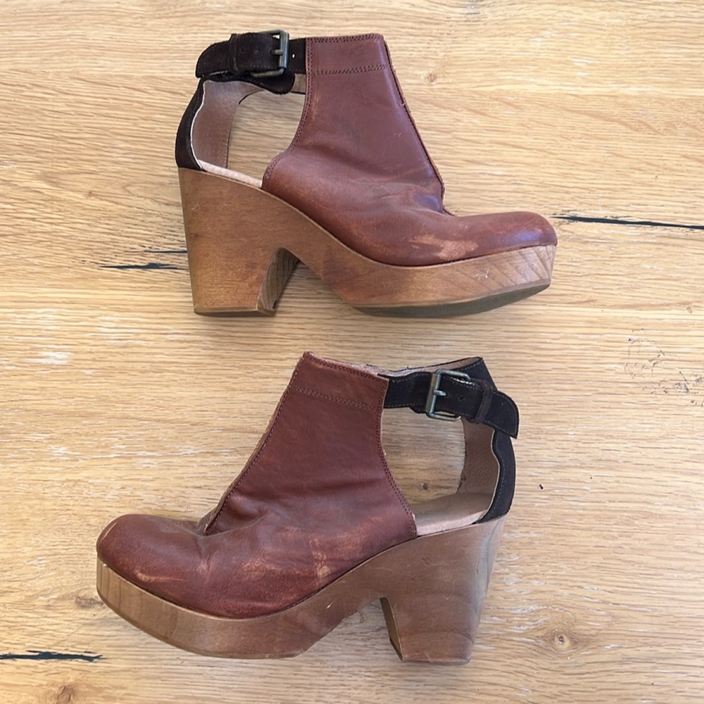 Free People clogs